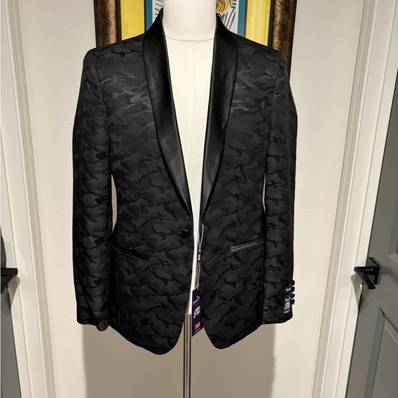 Savile Row Other - Men's Savile Row Black Camouflage Blazer - Size 38R